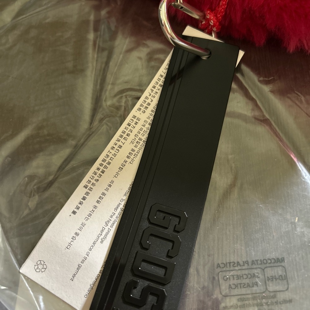 GCDS Plush Faux Fur Fisherman Bucket Hat in Pink and White *PRICE DROP* - Picture 4 of 7